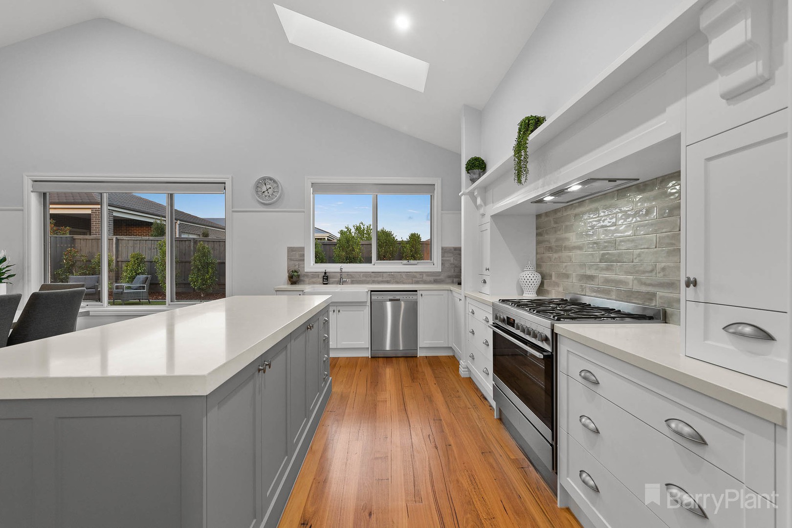 5 Merbein Way, Officer South, VIC 3809, Officer South - Thumbnail 3