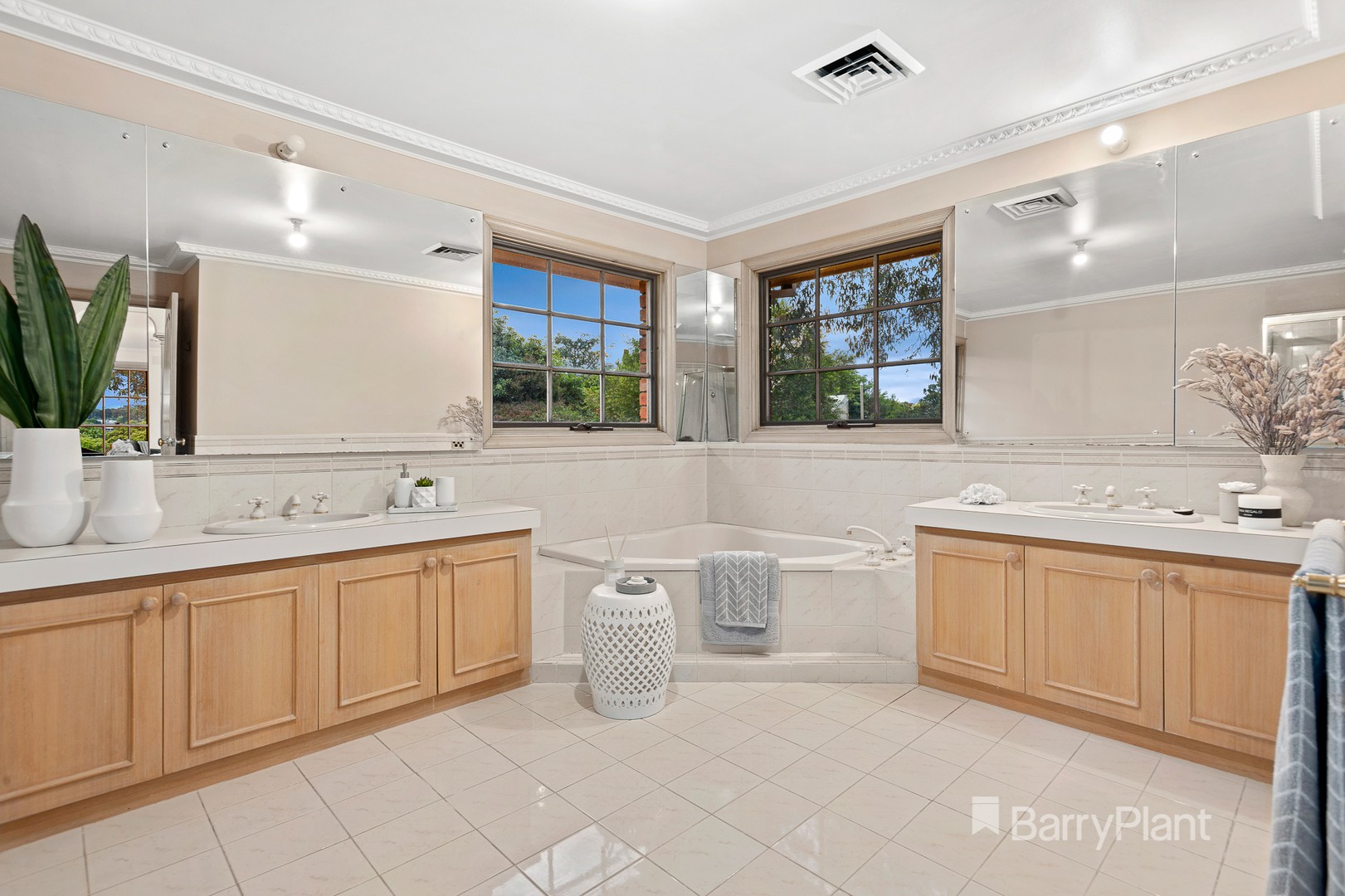 5 Meredith Avenue, Templestowe, VIC 3106, Templestowe - Thumbnail 8