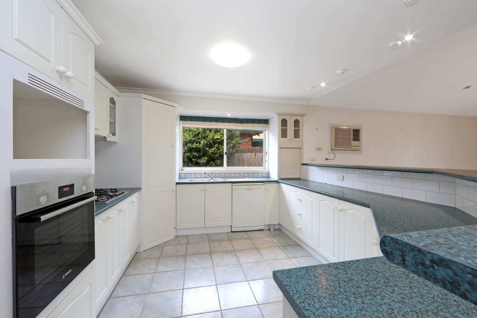5 Merion Court, Rowville, VIC 3178, Rowville - Thumbnail 2