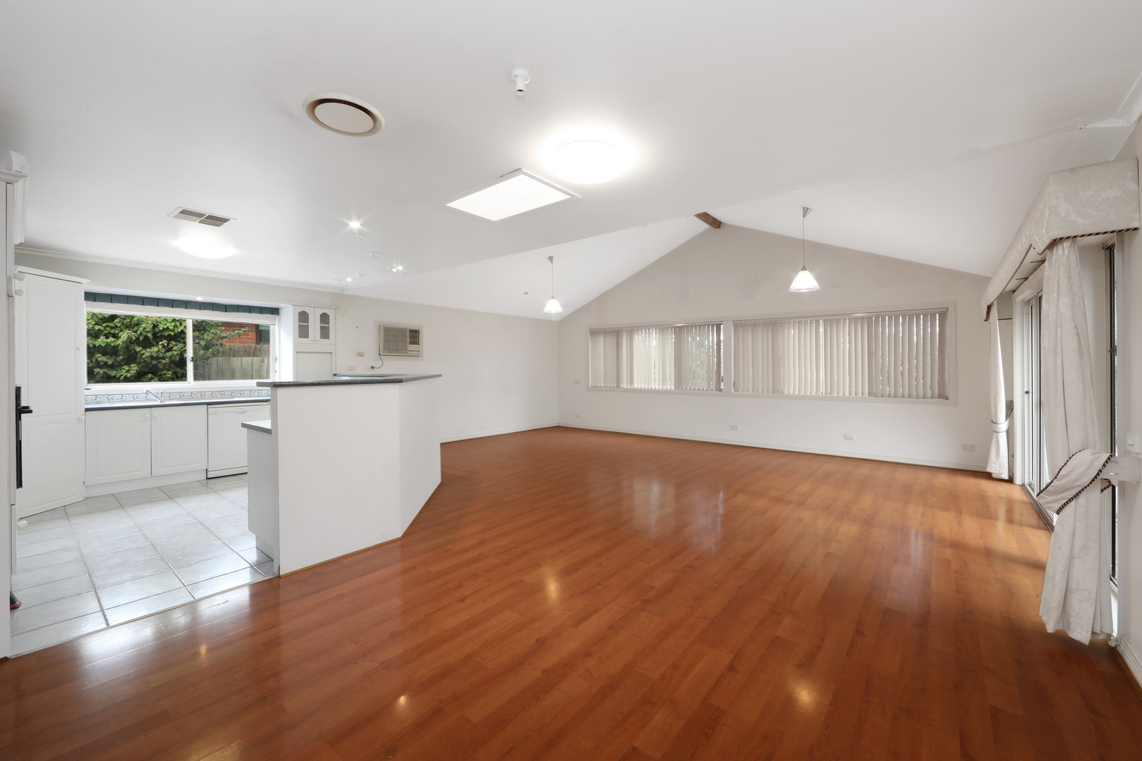 5 Merion Court, Rowville, VIC 3178, Rowville - Thumbnail 3