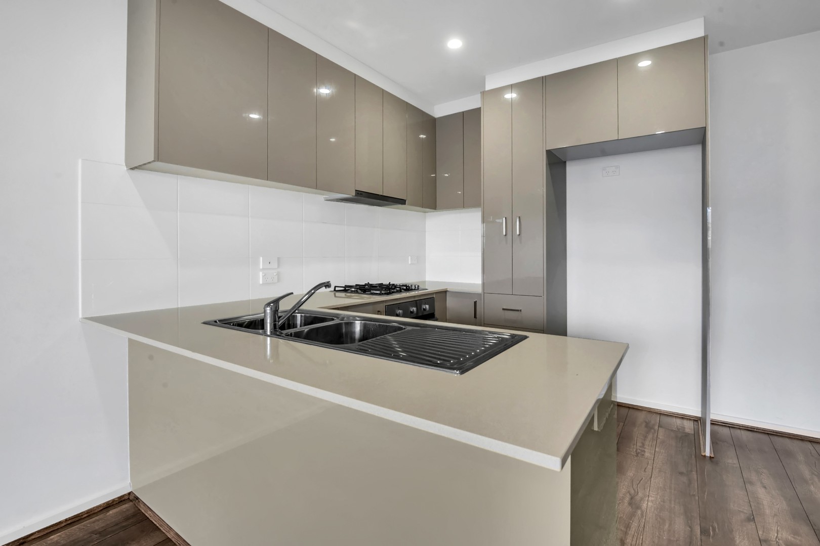 5 Meyers Walk, Craigieburn, VIC 3064, Craigieburn - Thumbnail 2