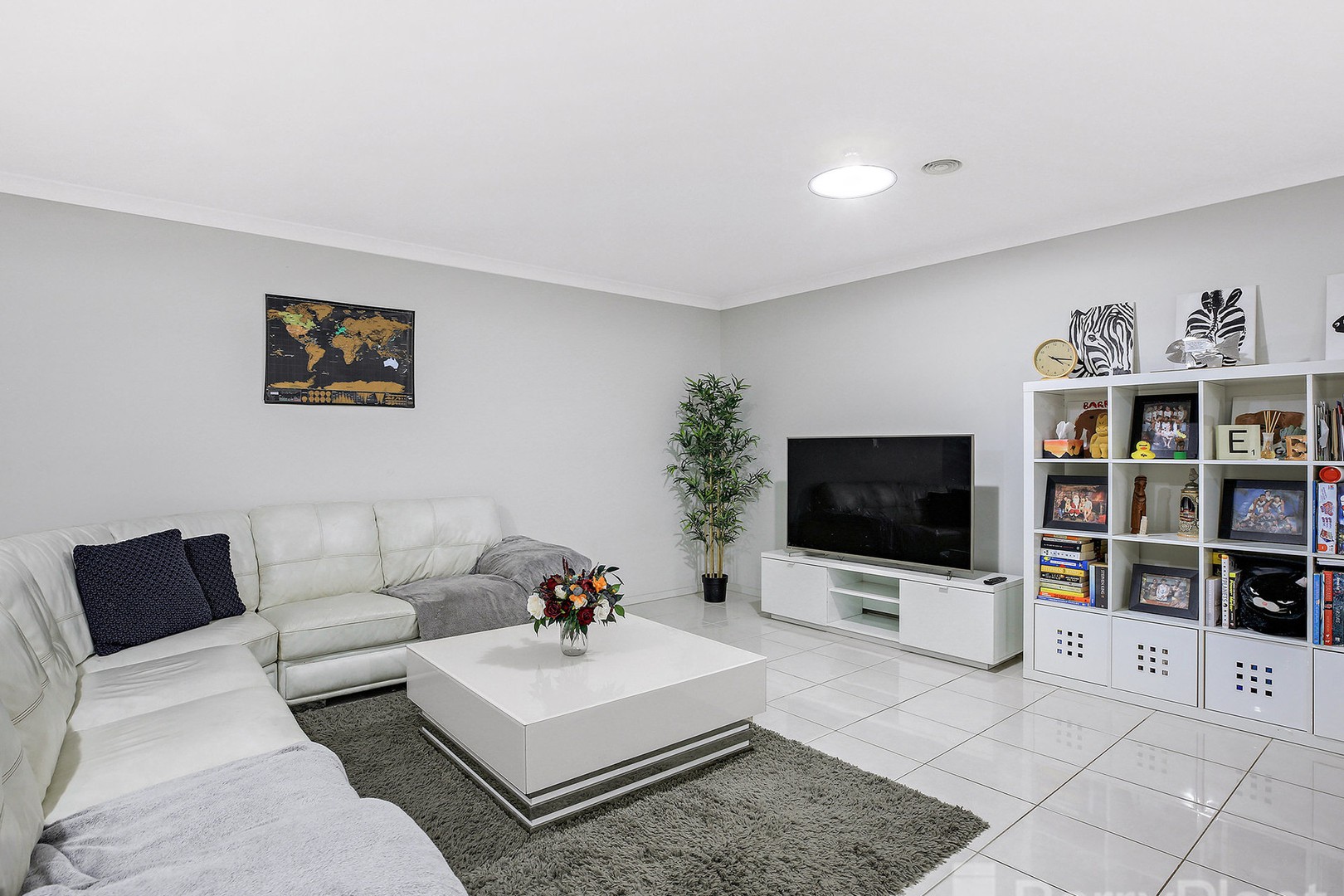 5 Midsummer Lane, Drouin, VIC 3818, Drouin - Thumbnail 4