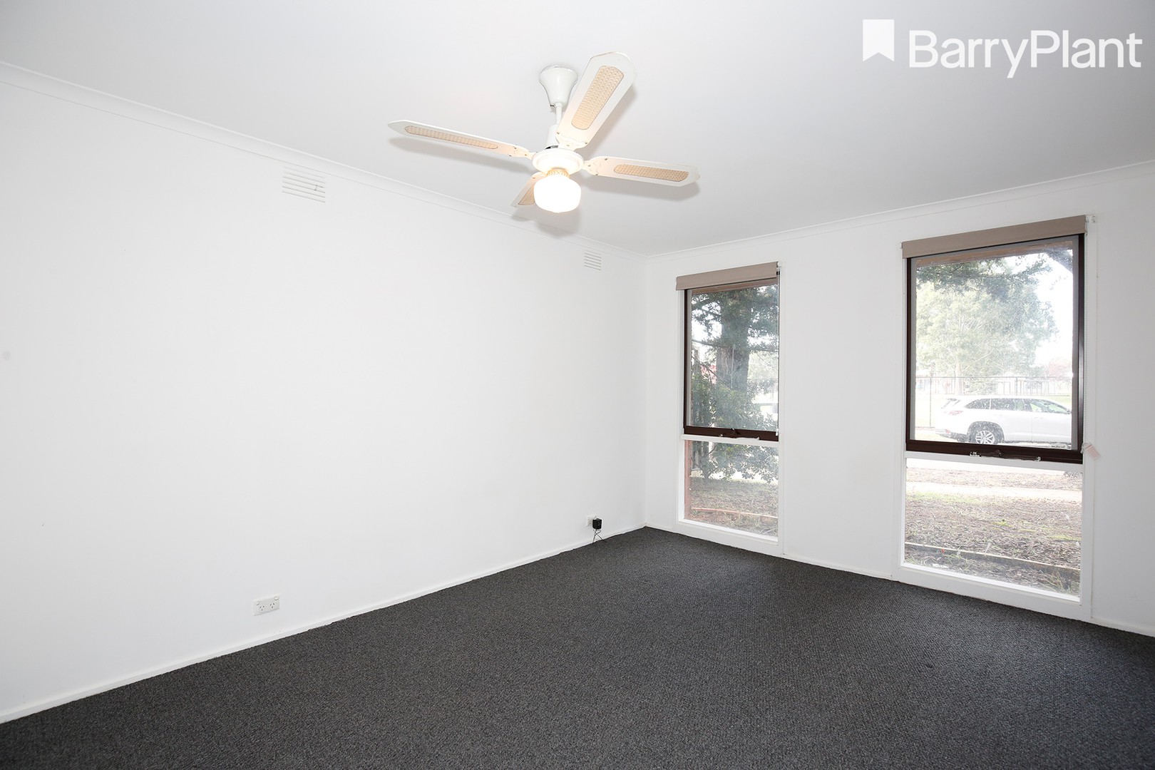 5 Mitchell Court, Cranbourne North, VIC 3977 - Thumbnail 2 - 04/08/2026