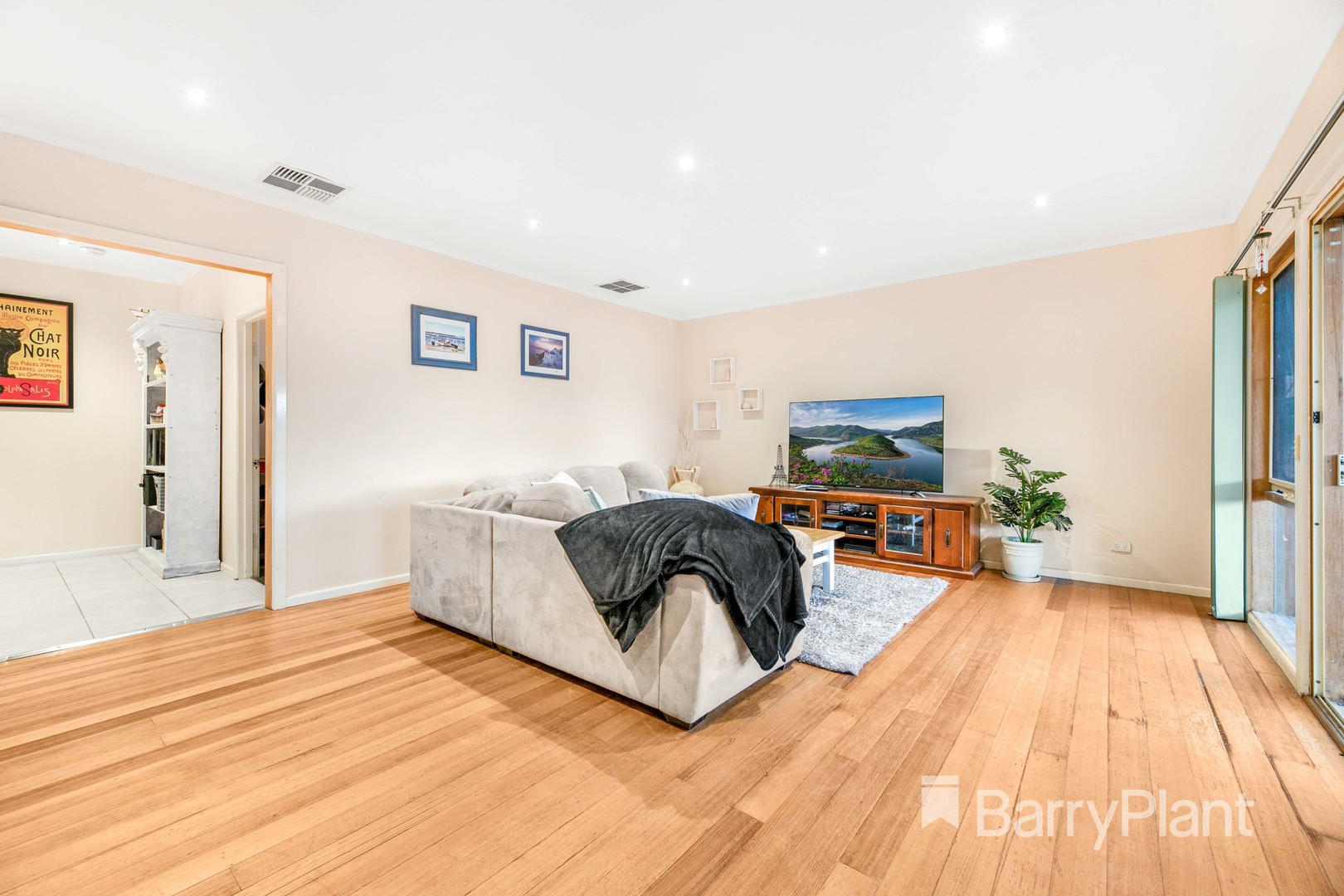 5 Moncoe Street, Boronia, VIC 3155, Boronia - Thumbnail 2