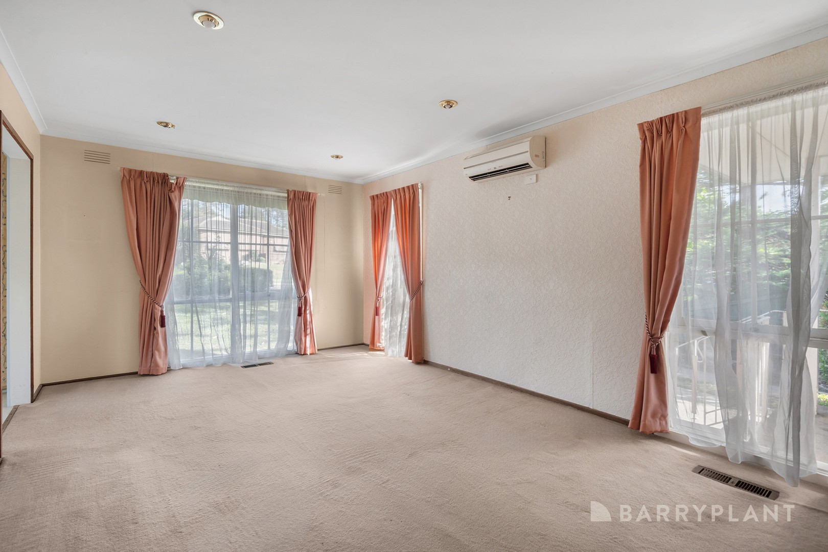 5 Monomeith Street, Mooroolbark, VIC 3138 - Thumbnail 2 - 18/12/2025