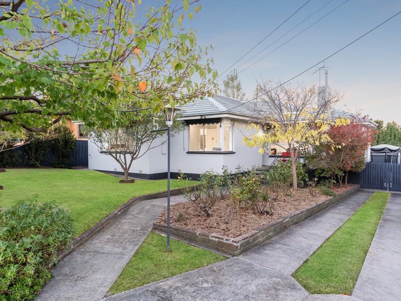5 Montpellier Drive, Highton, VIC 3216 - Image - 21/05/2026