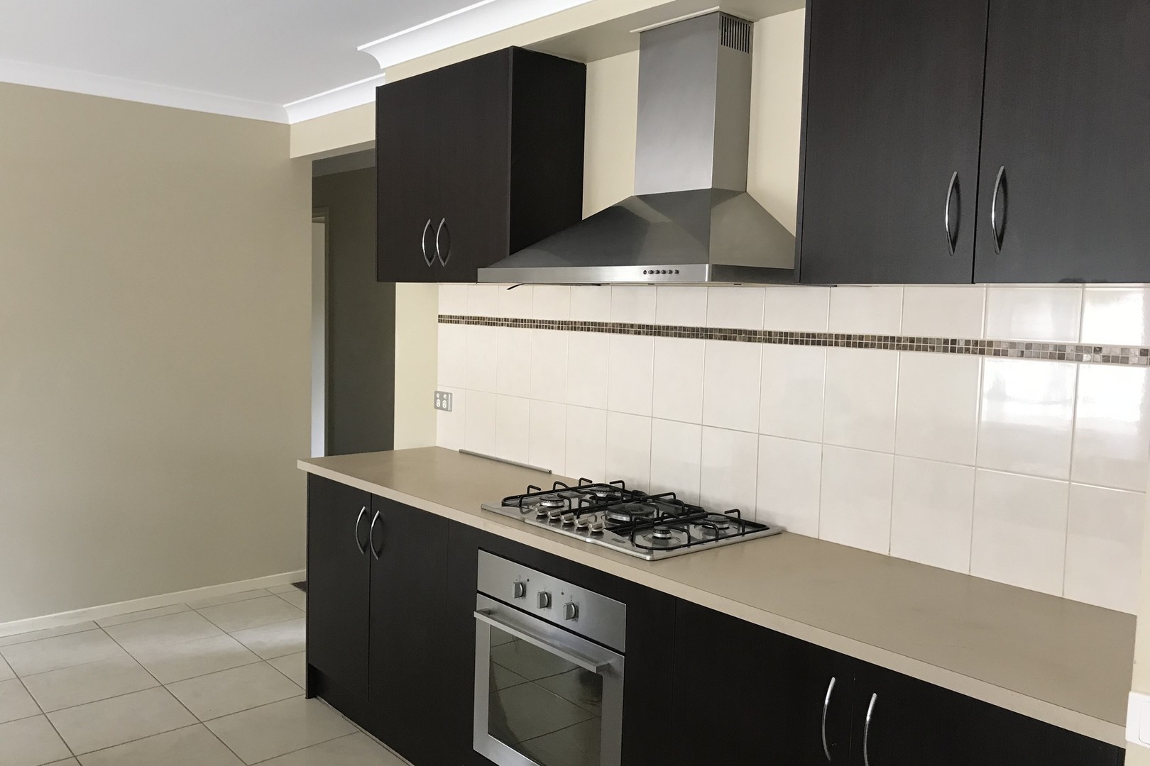 5 Muros Close, Point Cook, VIC 3030, Point Cook - Thumbnail 3
