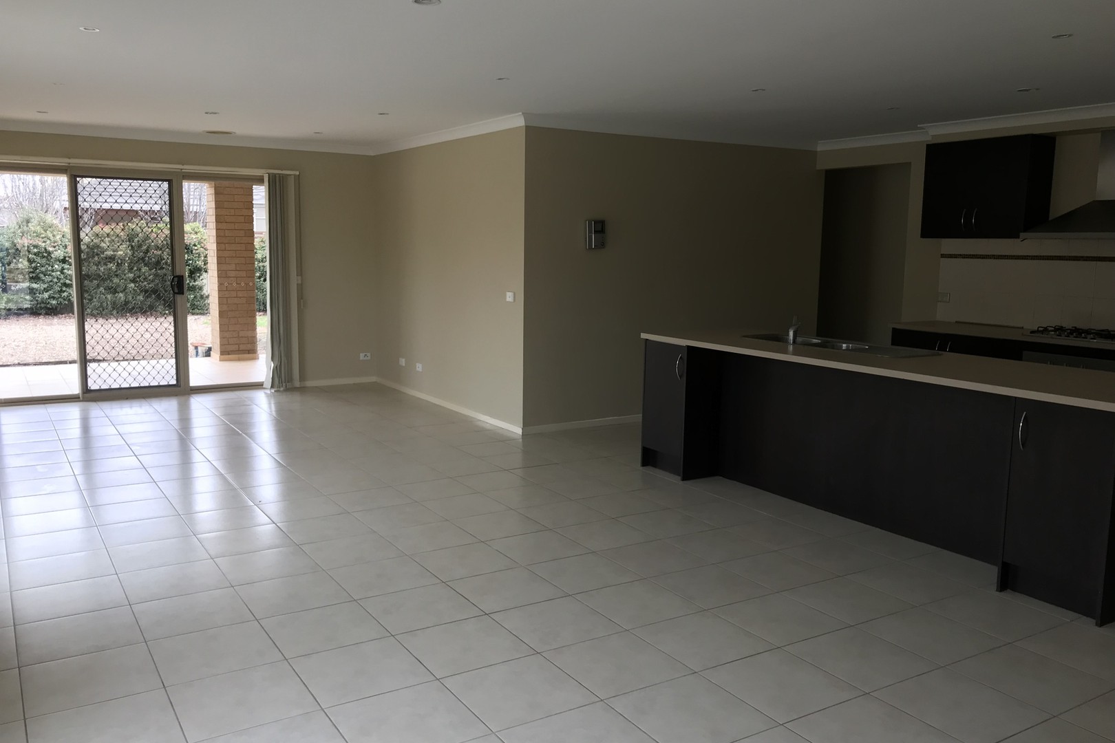5 Muros Close, Point Cook, VIC 3030, Point Cook - Thumbnail 4