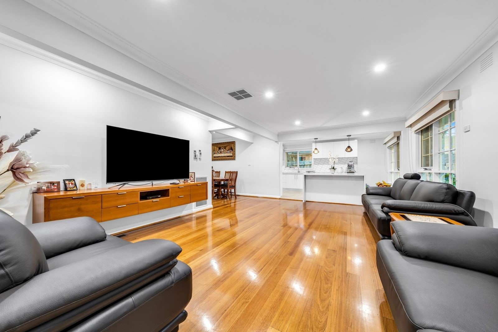 5 Myoora Drive, Mooroolbark, VIC 3138, Mooroolbark - Thumbnail 5