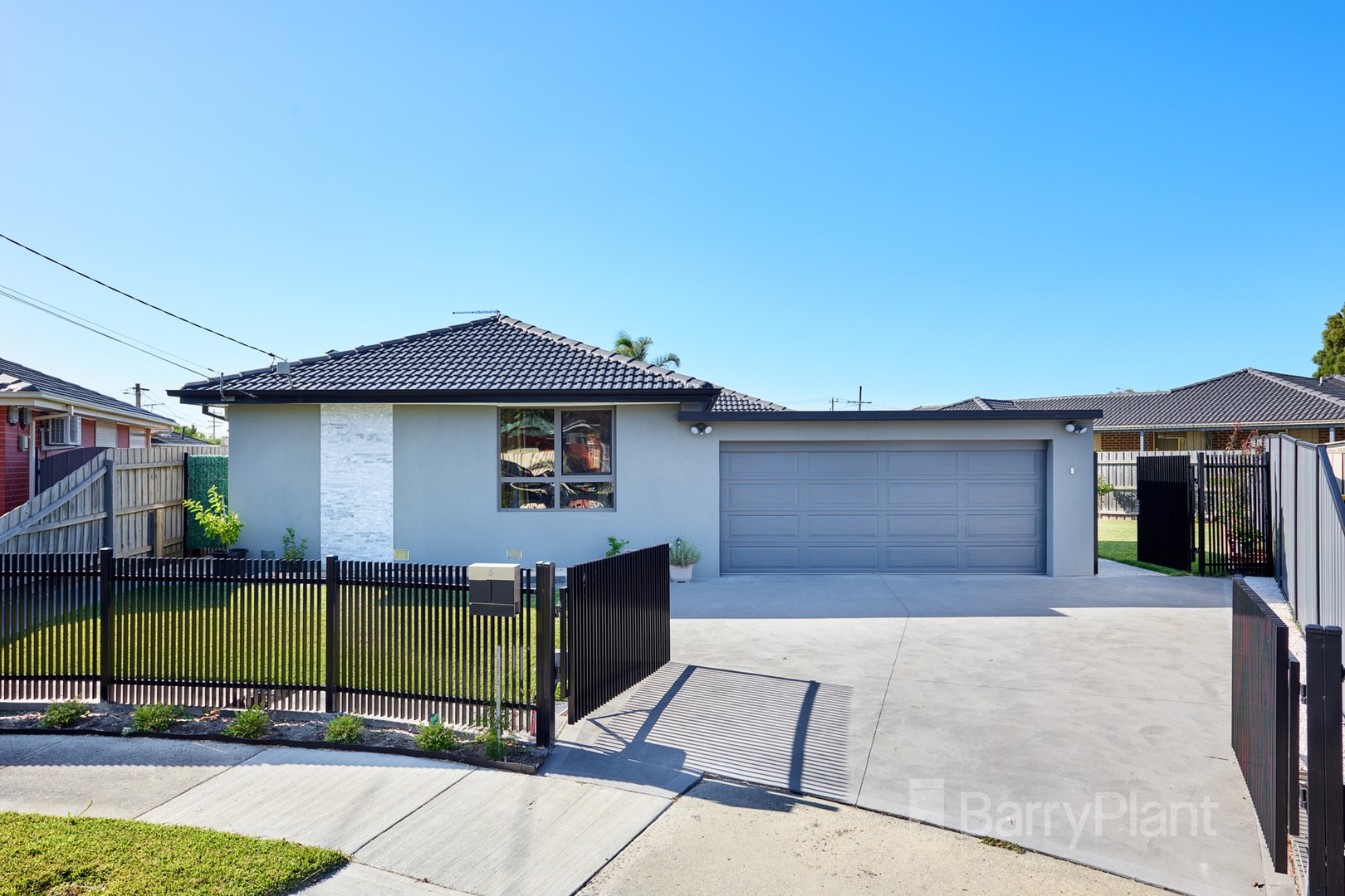 5 Naomi Court, Noble Park, VIC 3174, Noble Park - Thumbnail 2