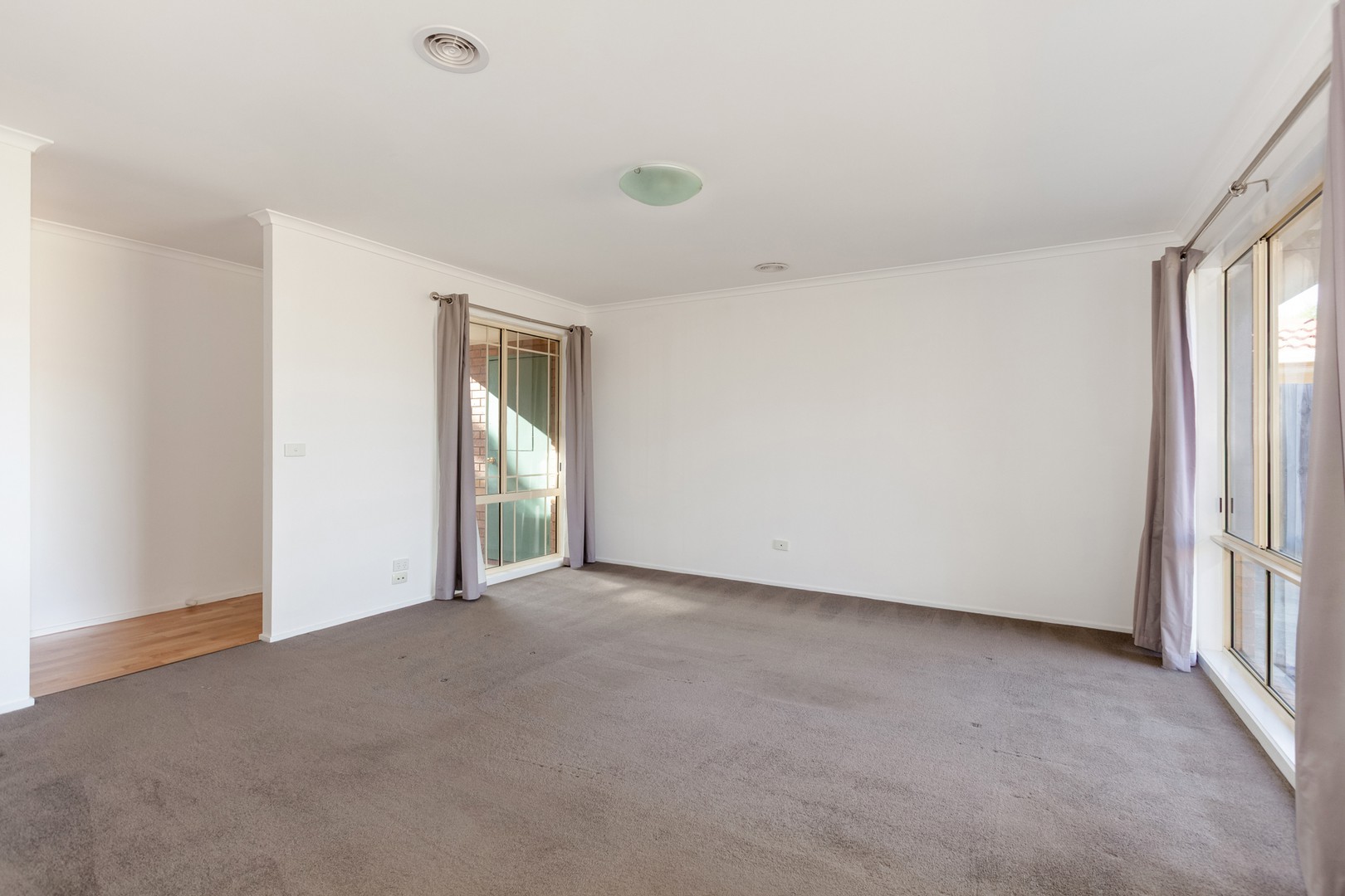 5 Nash Court, Wallan, VIC 3756, Wallan - Thumbnail 2