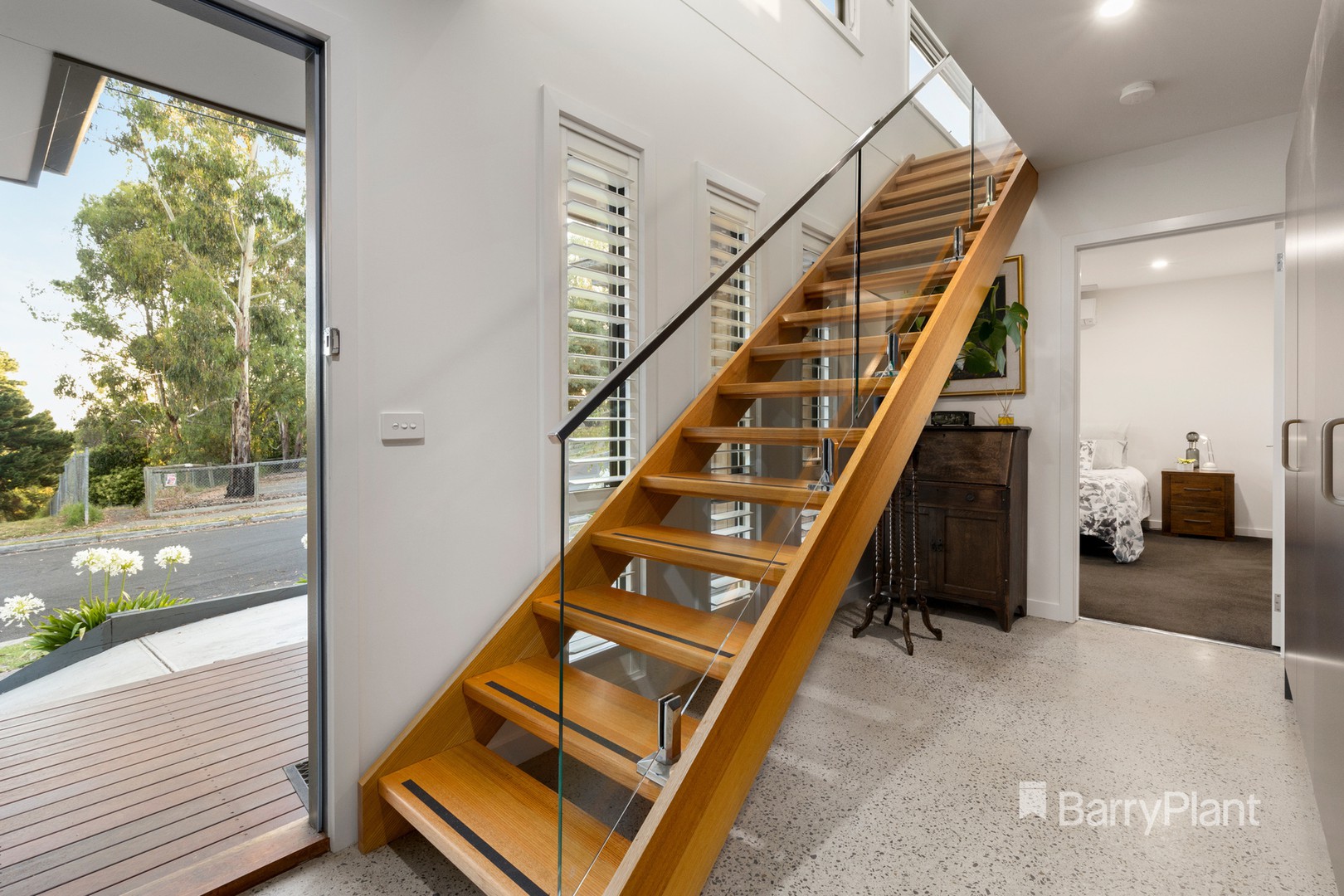 5 Ness Street, Diamond Creek, VIC 3089, Diamond Creek - Thumbnail 2