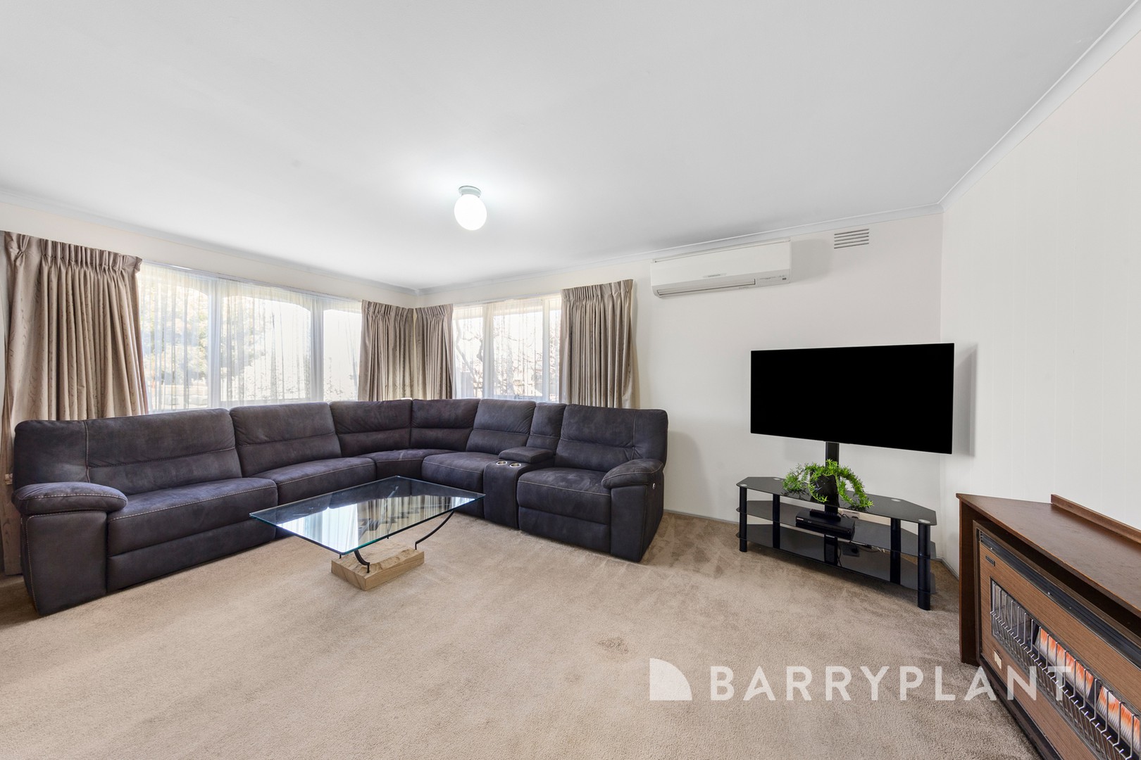 5 Novara Parade, St Albans, VIC 3021, St Albans - Thumbnail 4