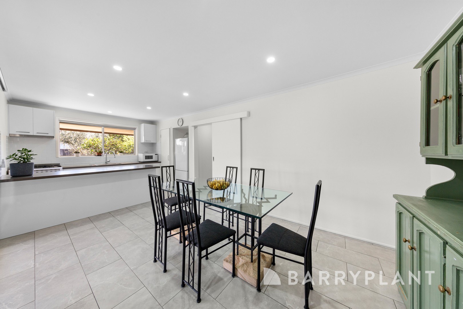 5 Novara Parade, St Albans, VIC 3021, St Albans - Thumbnail 6