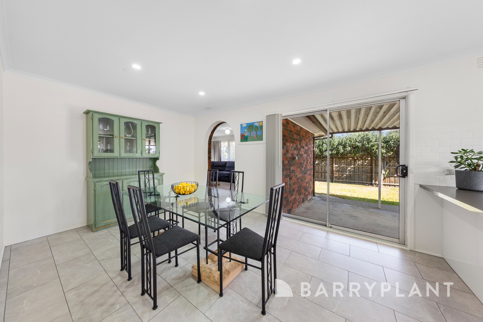 5 Novara Parade, St Albans, VIC 3021, St Albans - Thumbnail 7