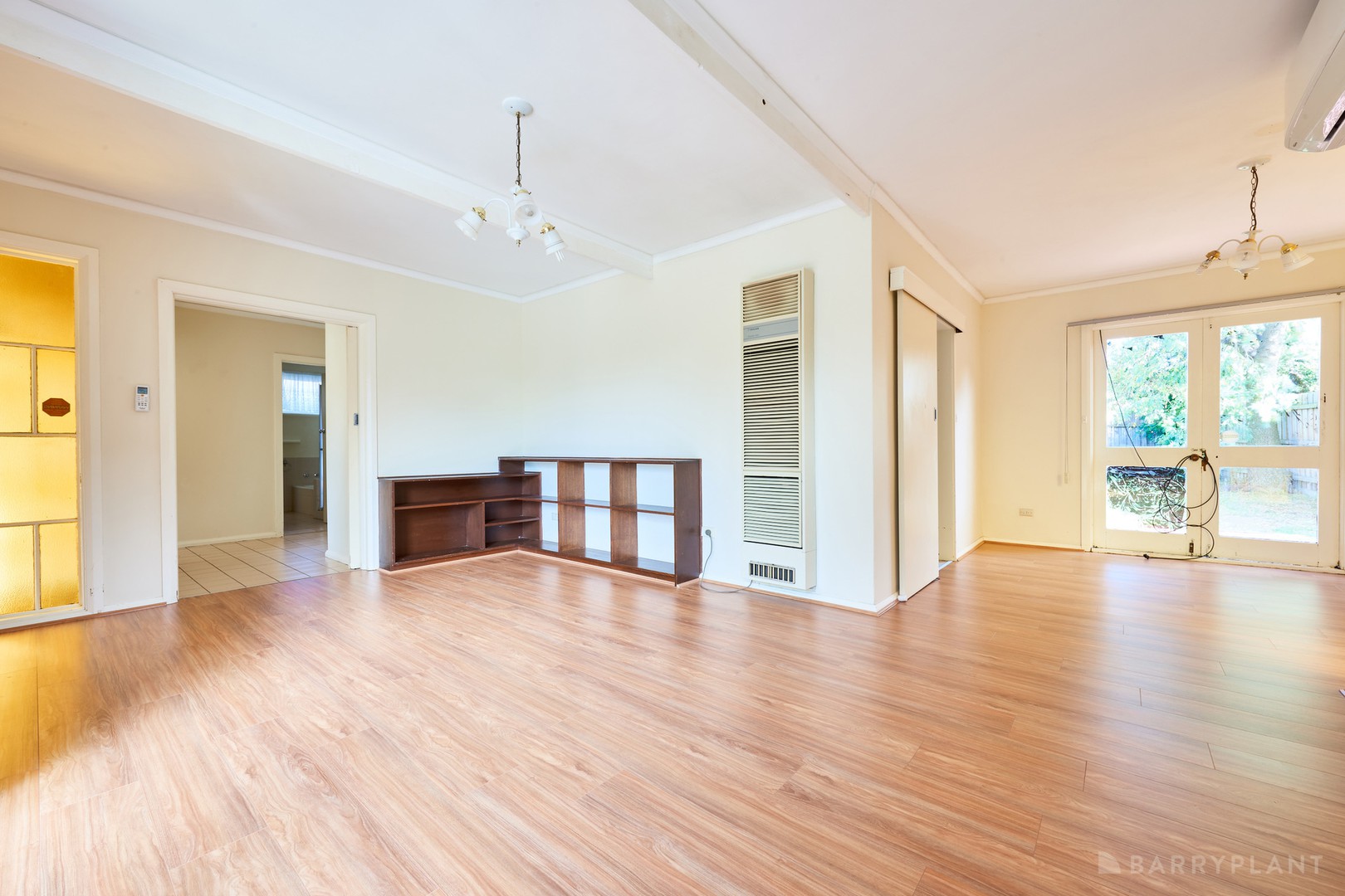 5 Oaklands Crescent, Frankston, VIC 3199 - Thumbnail 2 - 22/10/2025