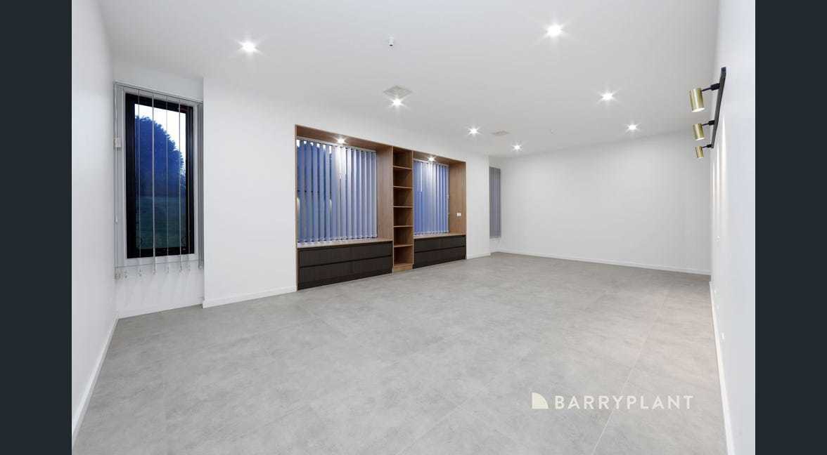 5 Oaks Court, Lysterfield South, VIC 3156 - Thumbnail 2 - 26/08/2026