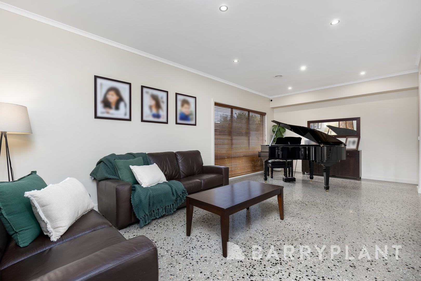 5 Oldfield Place, Point Cook, VIC 3030, Point Cook - Thumbnail 4