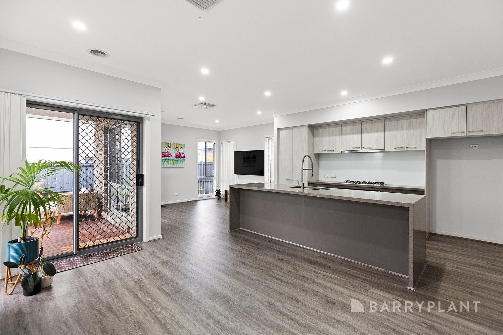 5 Orbit Street, Clyde North, VIC 3978, Clyde North - Thumbnail 3