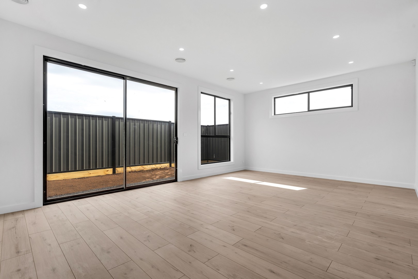 5 Ovata Grove, Donnybrook, VIC 3064 - Thumbnail 2 - 23/03/2022