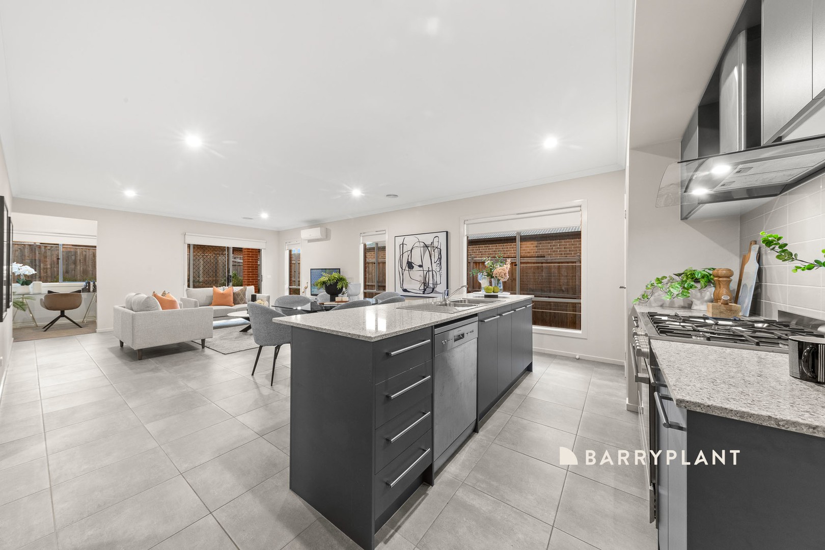5 Palladium Boulevard, Drouin, VIC 3818, Drouin - Thumbnail 2