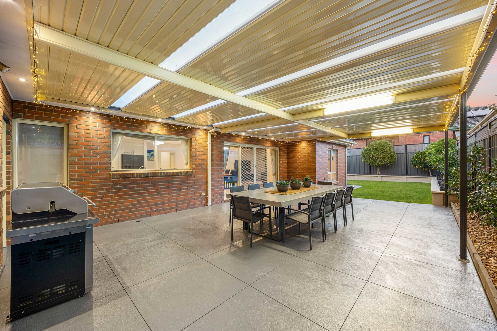 5 Pembury Way, Hillside, VIC 3037, Hillside - Thumbnail 8