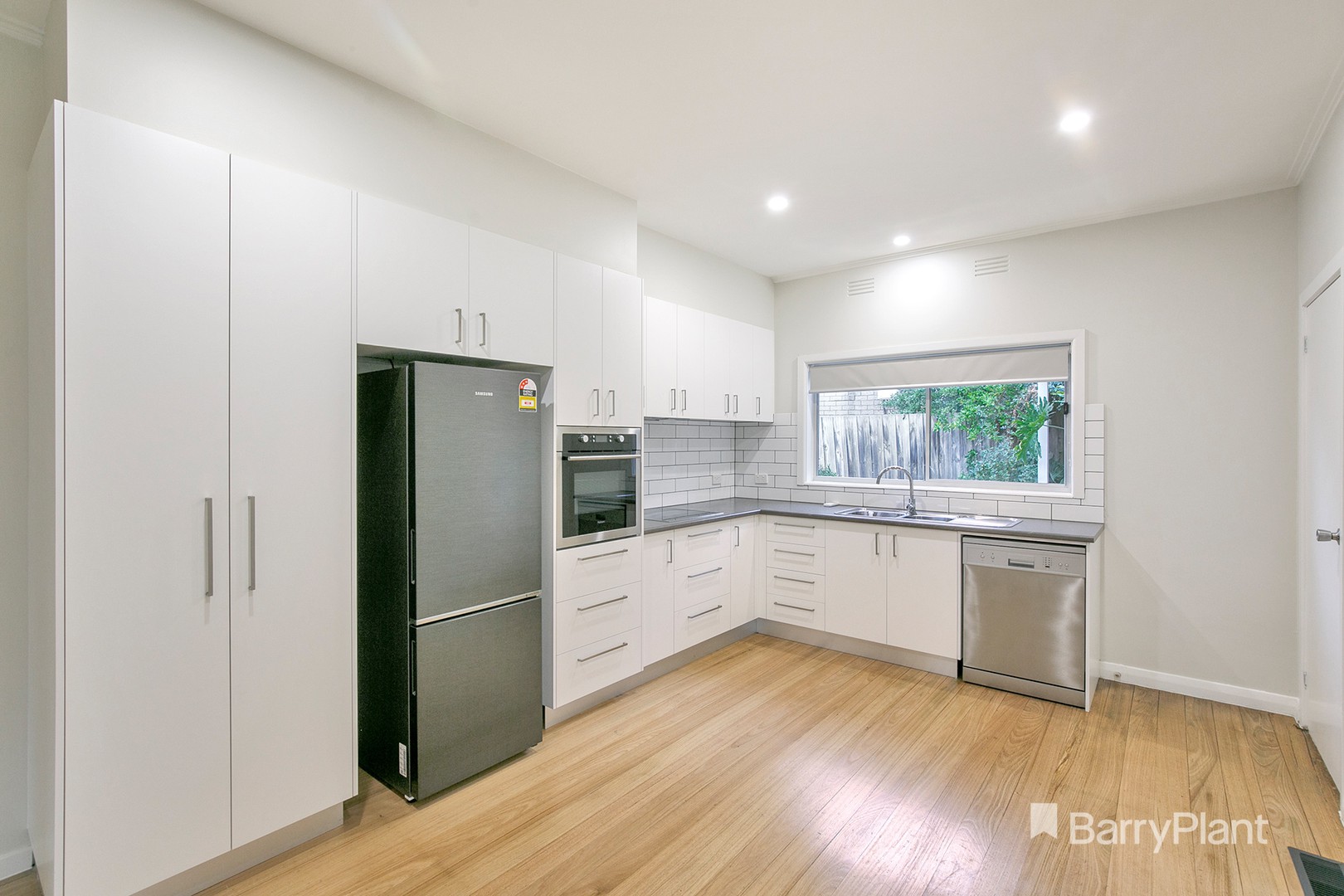 5 Penny Avenue, Warragul, VIC 3820 - Thumbnail 2 - 21/06/2023