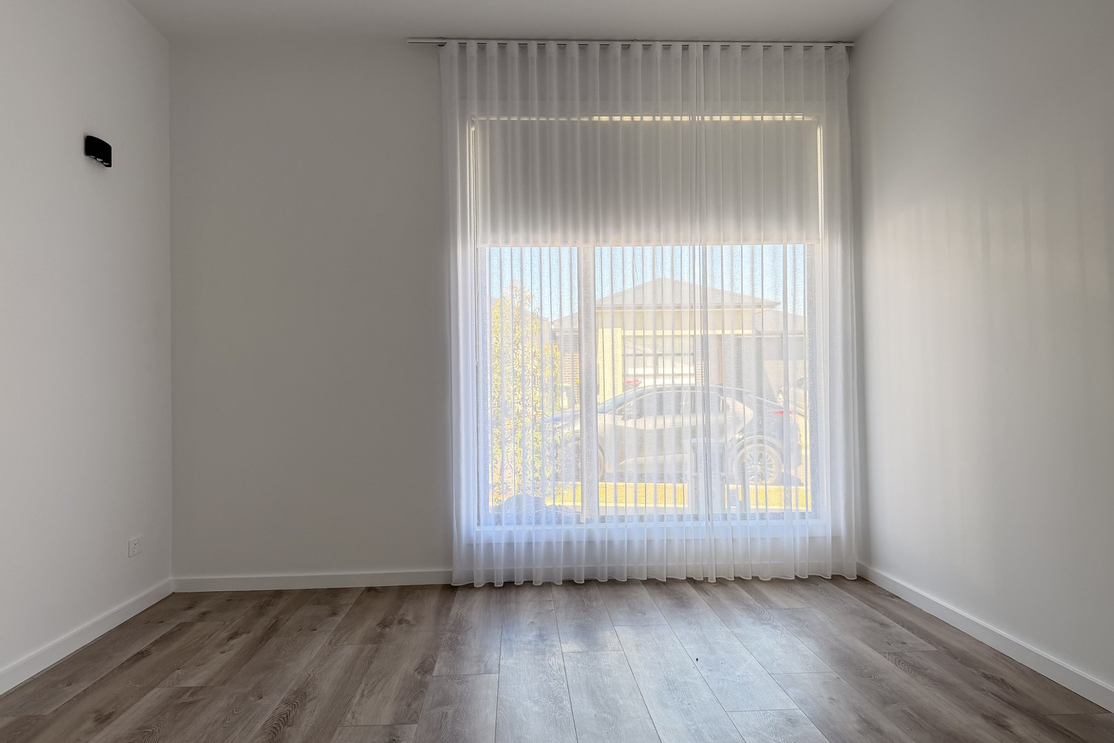 5 Persimmon Road, Craigieburn, VIC 3064 - Thumbnail 1 - 19/02/2026