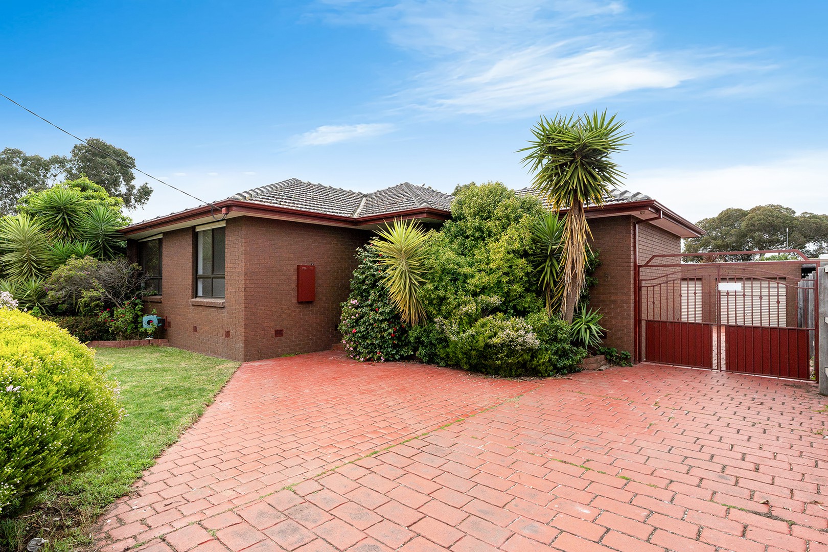 5 Peterlee Court, Craigieburn, VIC 3064 - Thumbnail 1 - 18/09/2026