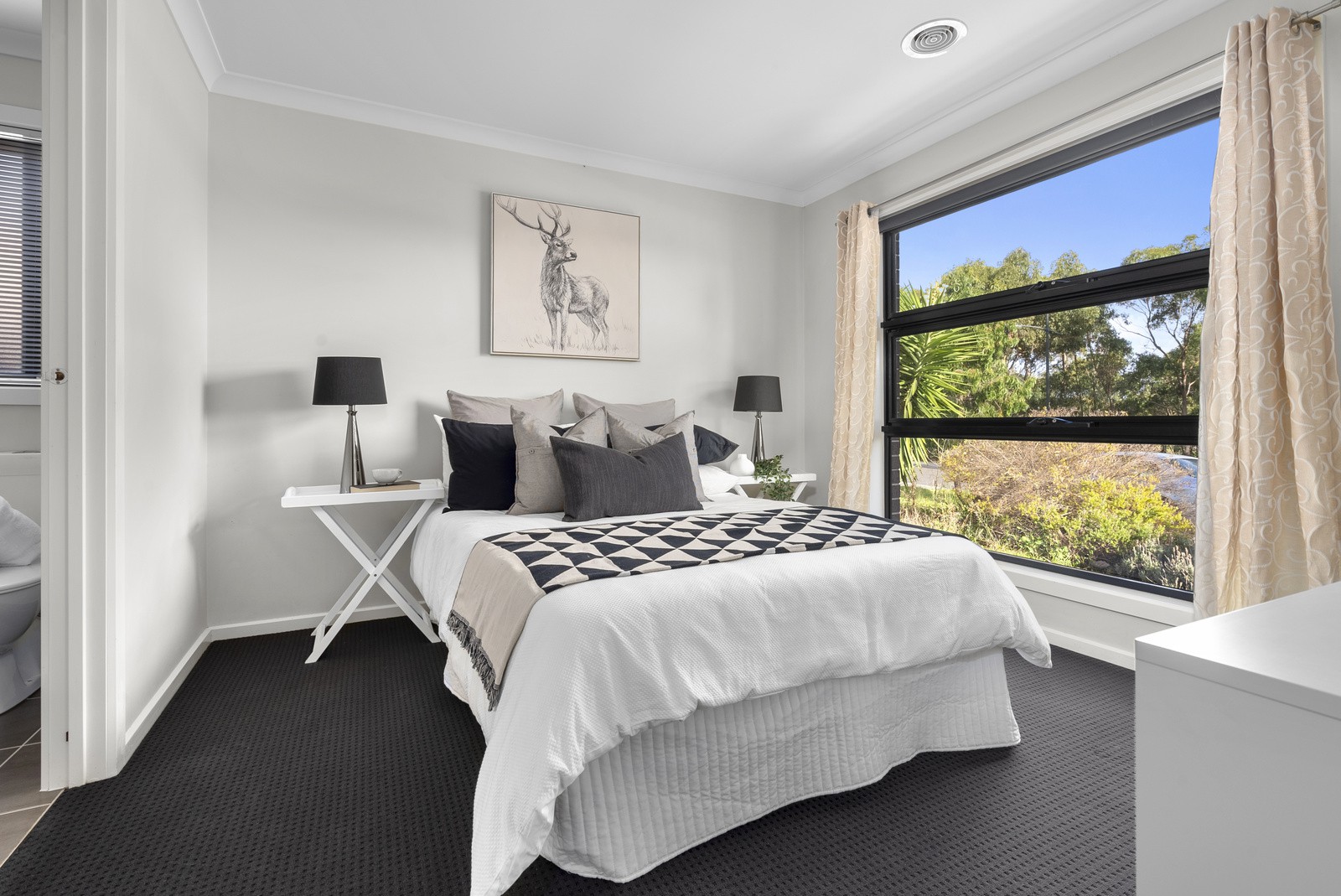 5 Phoenix Circuit, Brookfield, VIC 3338, Brookfield - Thumbnail 2