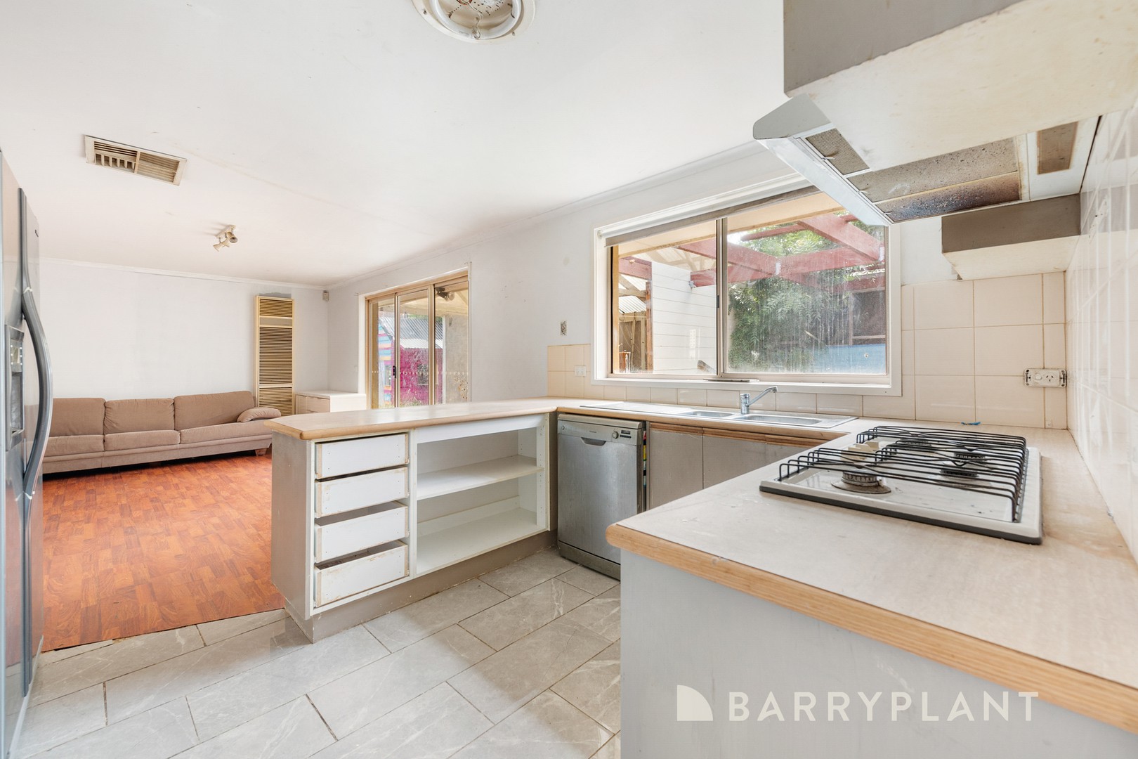 5 Pineview Court, Werribee, VIC 3030, Werribee - Thumbnail 3