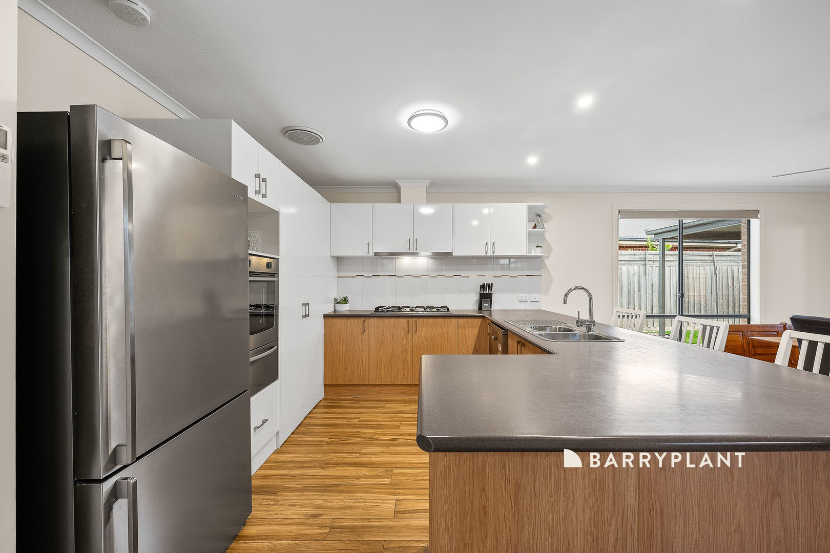 5 Pipit Close, Pakenham, VIC 3810, Pakenham - Thumbnail 3