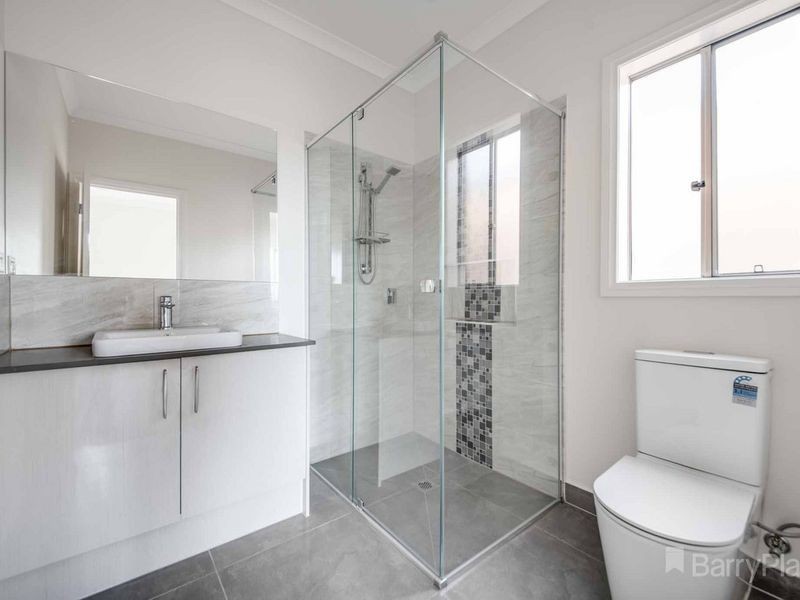 5 Plover Street, Pakenham, VIC 3810, Pakenham - Thumbnail 5
