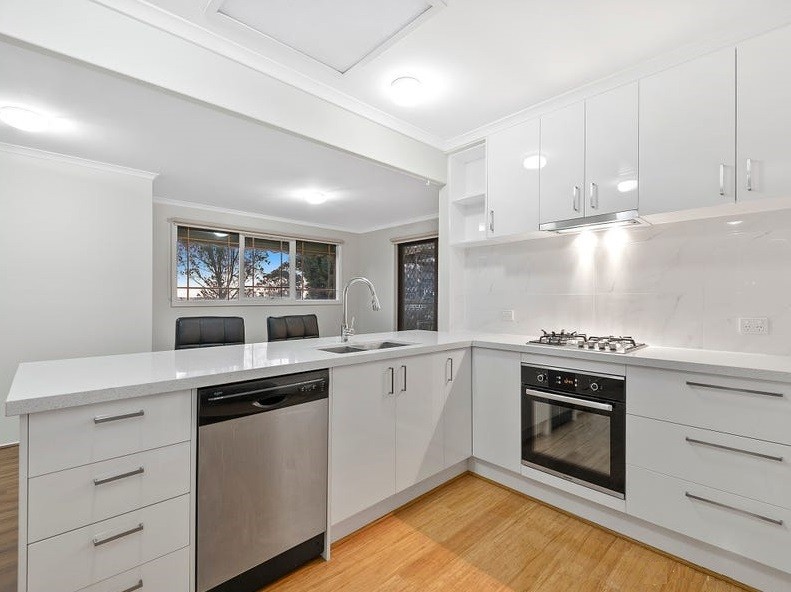 5 Portland Place, Endeavour Hills, VIC 3802, Endeavour Hills - Thumbnail 4