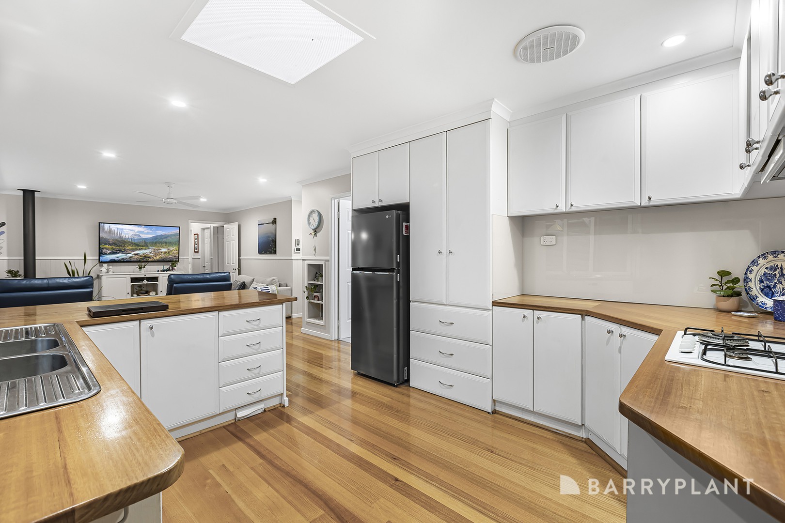 5 Priestley Crescent, Mount Evelyn, VIC 3796, Mount Evelyn - Thumbnail 4
