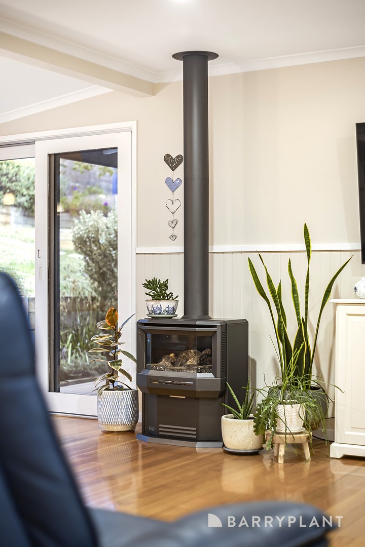 5 Priestley Crescent, Mount Evelyn, VIC 3796, Mount Evelyn - Thumbnail 8
