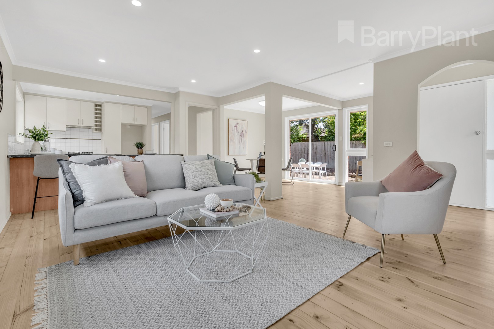 5 Redfield CourtMill Park, VIC 3082, Mill Park - Thumbnail 4