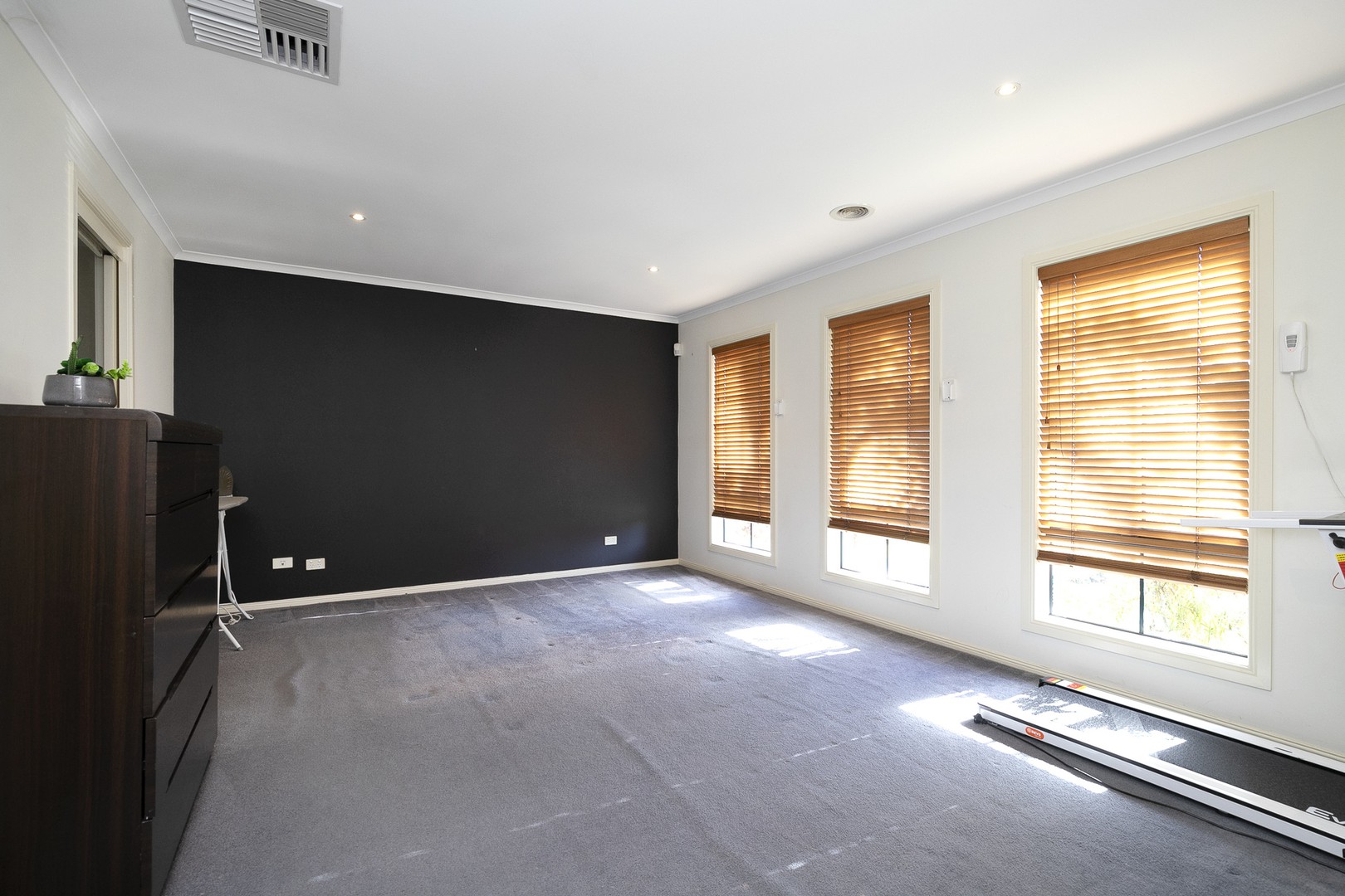 5 Regent Close, Burnside Heights, VIC 3023, Burnside Heights - Thumbnail 6