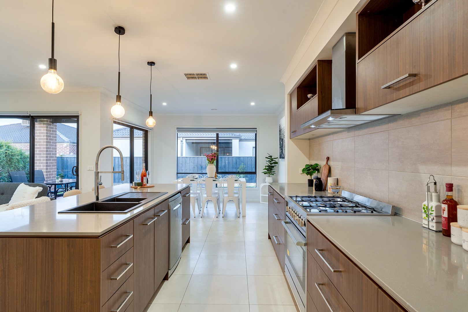 5 Revelstoke Street, Mickleham, VIC 3064, Mickleham - Thumbnail 5