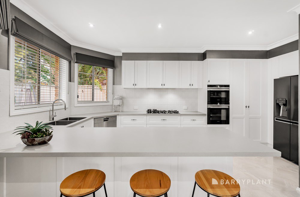 5 Riccana Court, Mill Park, VIC 3082 - Thumbnail 2 - 07/05/2025