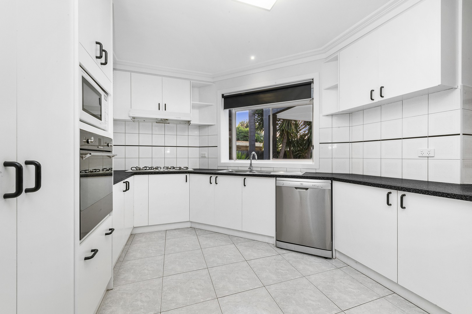 5 Rivergum Place, Hillside, VIC 3037, Hillside - Thumbnail 2