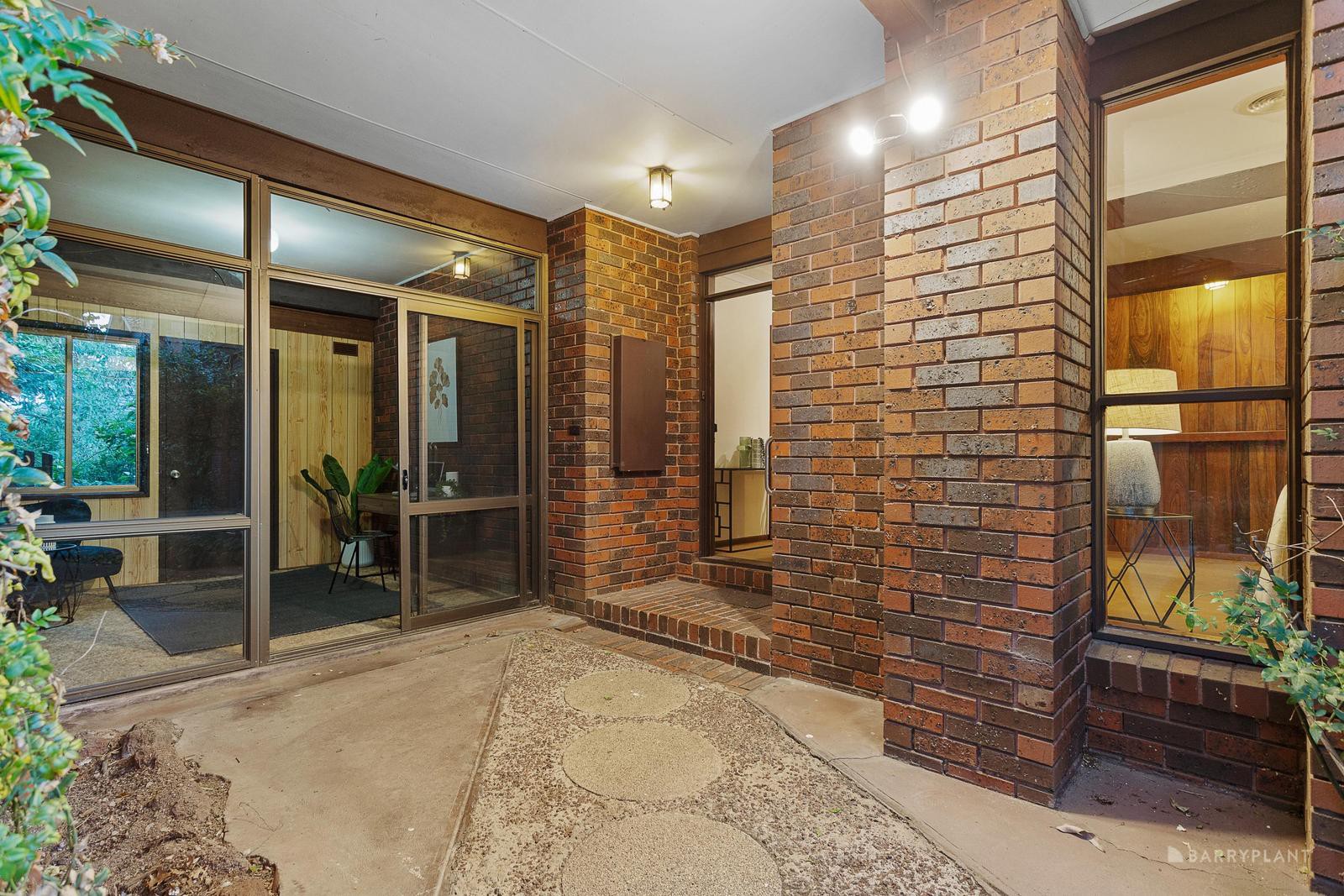 5 Robert Court, Viewbank, VIC 3084, Viewbank - Thumbnail 3