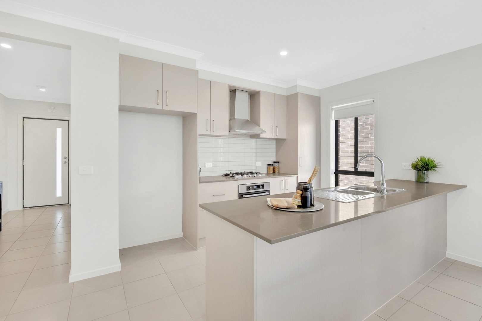 5 Rochester Drive, Mickleham, VIC 3064, Mickleham - Thumbnail 2