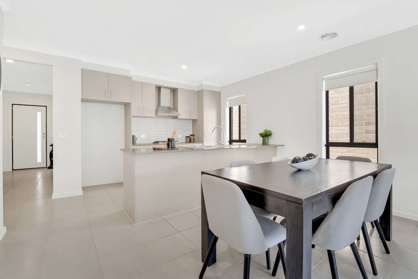 5 Rochester Drive, Mickleham, VIC 3064, Mickleham - Thumbnail 3