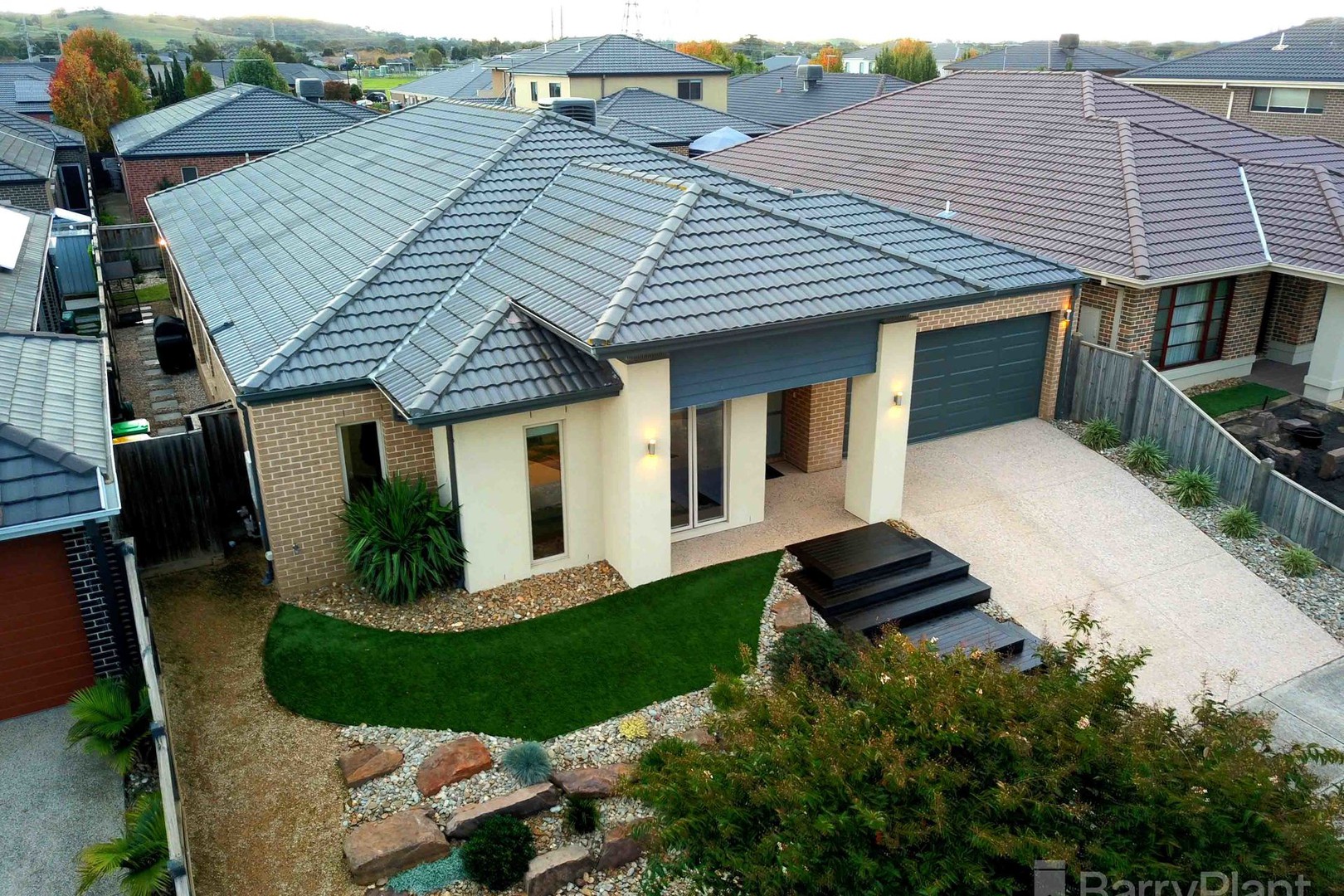 5 Roebuck Street, South Morang, VIC 3752, South Morang - Thumbnail 2