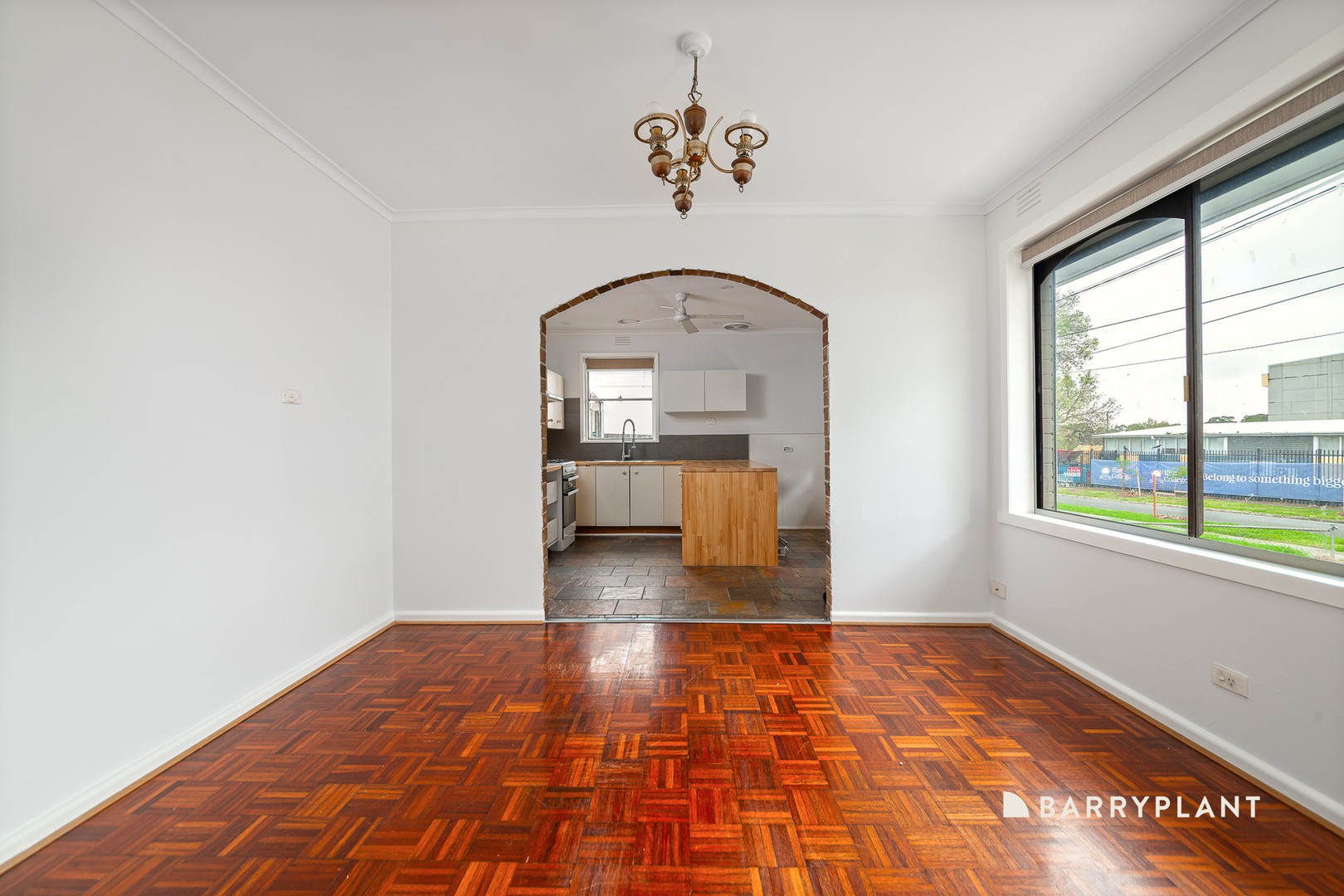 5 Romsey Crescent, Dallas, VIC 3047, Dallas - Thumbnail 4