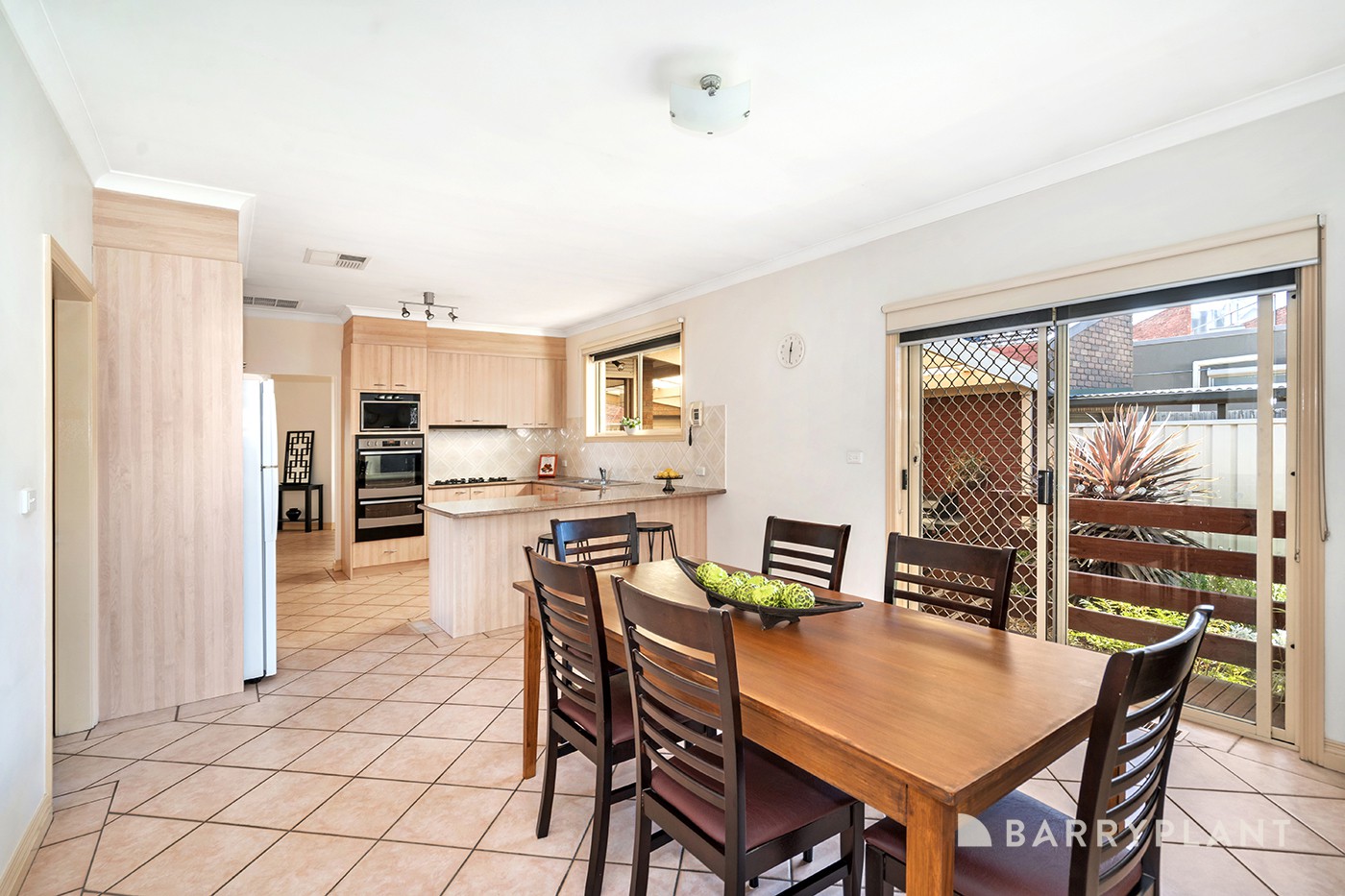 5 Roseberry Avenue, Preston, VIC 3072, Preston - Thumbnail 4