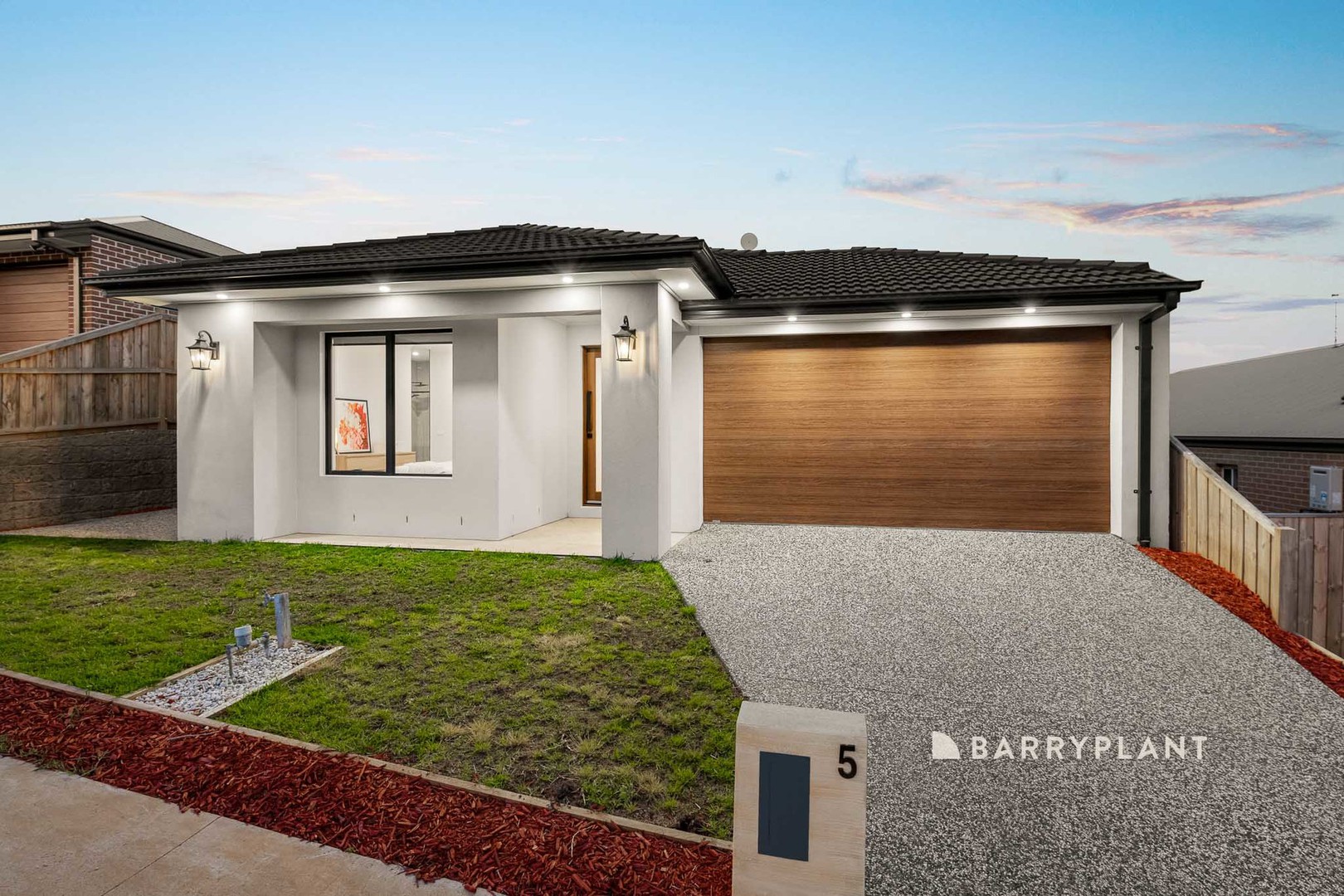 5 Royston Avenue, Warragul, VIC 3820 - Thumbnail 2 - 23/01/2026