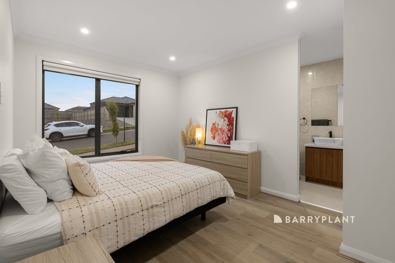 5 Royston Avenue, Warragul, VIC 3820, Warragul - Thumbnail 3