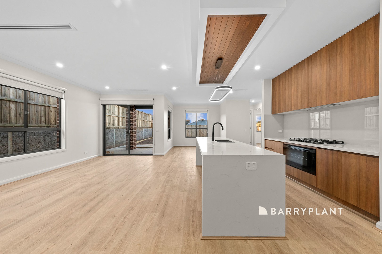 5 Royston Avenue, Warragul, VIC 3820, Warragul - Thumbnail 4